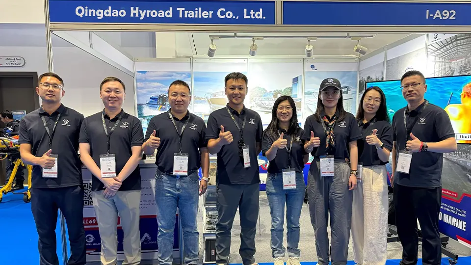 hyroad trailer team at exhibition booth